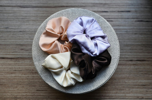 De Ultieme Gids voor Haar Scrunchies: Waarom Ze een Must-Have Accessoire Zijn